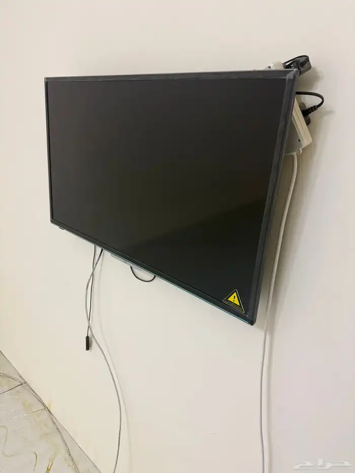 شاشة بلازما   طاولة استقبال   طاولة طعام 3