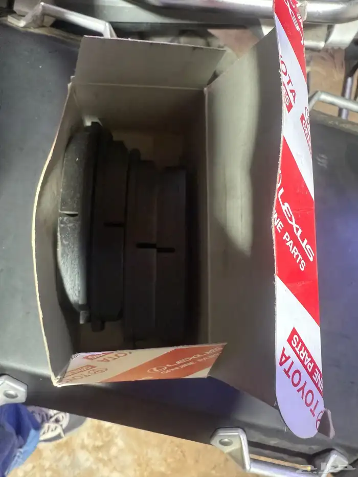 فحمات جيب لاندكروزر او لكزس LX اصليه 1