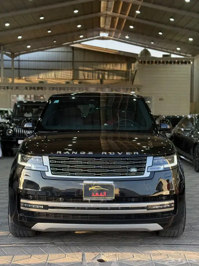 رنج روفر - 2023 - فل كامل - 8 سلندر 4