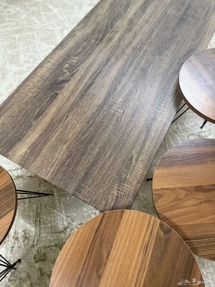 شاشة بلازما   طاولة استقبال   طاولة طعام 1