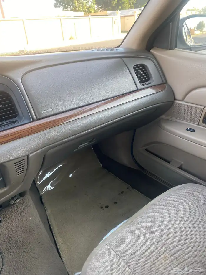 فورد فكتوريا 2004 52