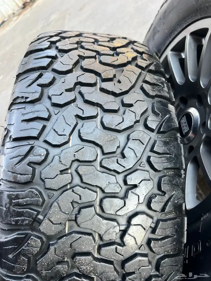 جنوط البرايد فيراني مقاس 17 مع كفرات حجرية تاريخ 2021 نضيفه 12