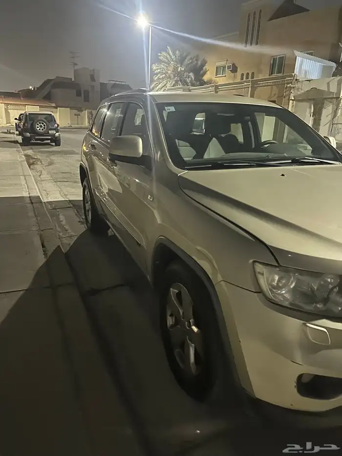 جراند شروكي 2012 للبيع 3