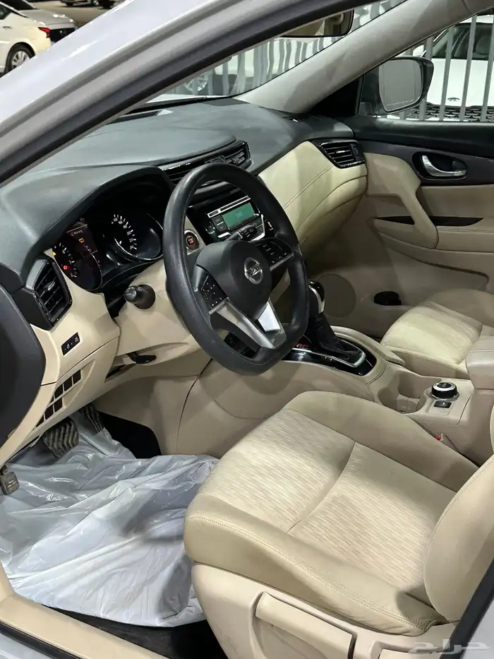 اكس تريل 2020 نص فل دبل لدى معرض(عبيد الرشيدي) 21