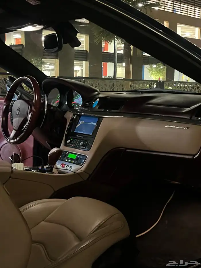 مازراتي جراند توريزمور اس 4.7 2012 المكينة الحمراء مصدومة 42