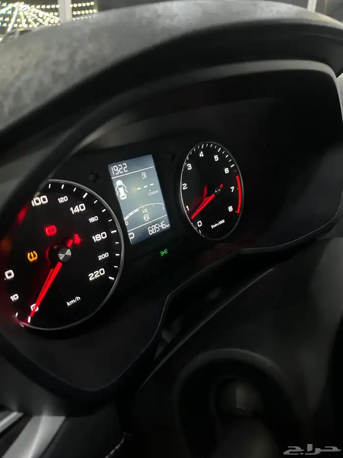 ام جي فايف 2023 8