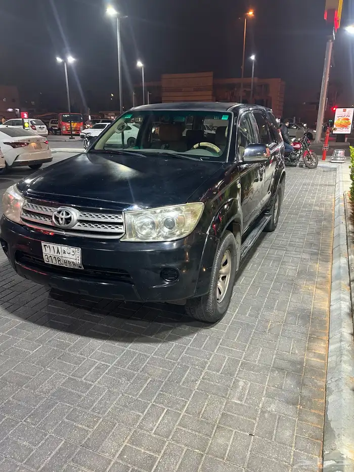 للبيع فورتشنر موديل 2009 8