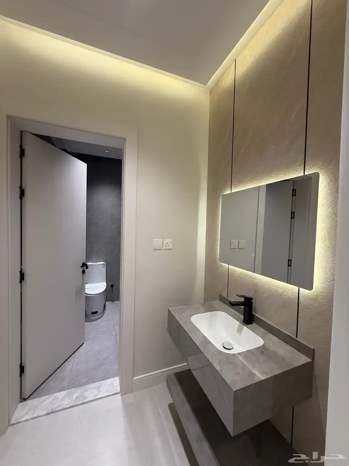 شقق تمليك ف ام الكتاد قرب الخدمات 6 غرف فخمه جدا 7