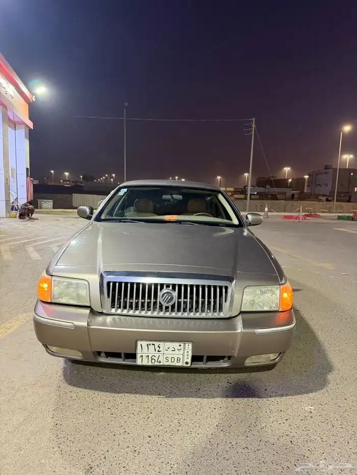 فورد جراند ماركيز 2006 . 0