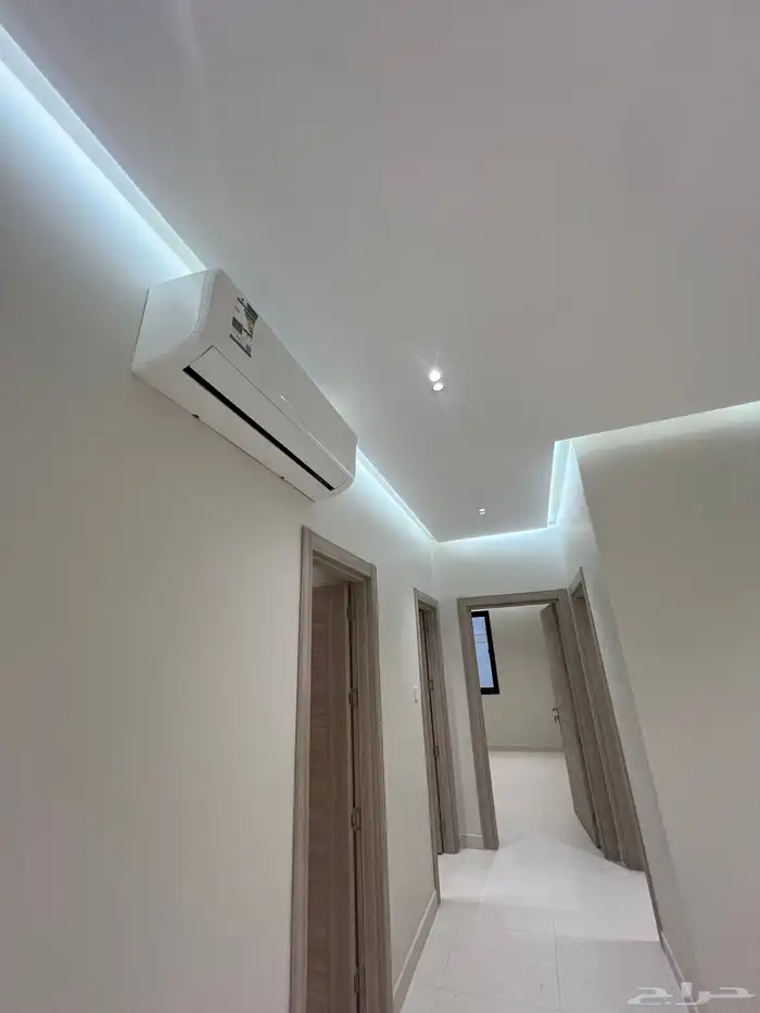 شقة تمليك بمكيفات جديدة و بتشطيب مميز (560 الف) 0