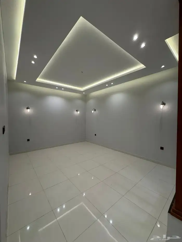 للبيع فيلا مودرن دورين وملحق بحي راقي واصل جميع الخدمات 15