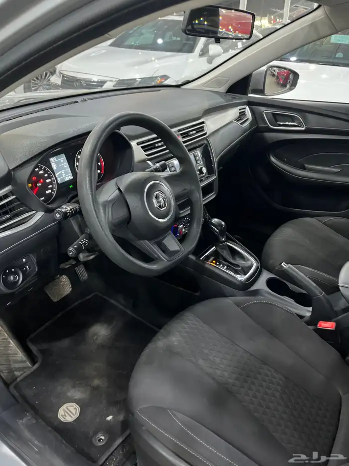 ام جي فايف 2023 7