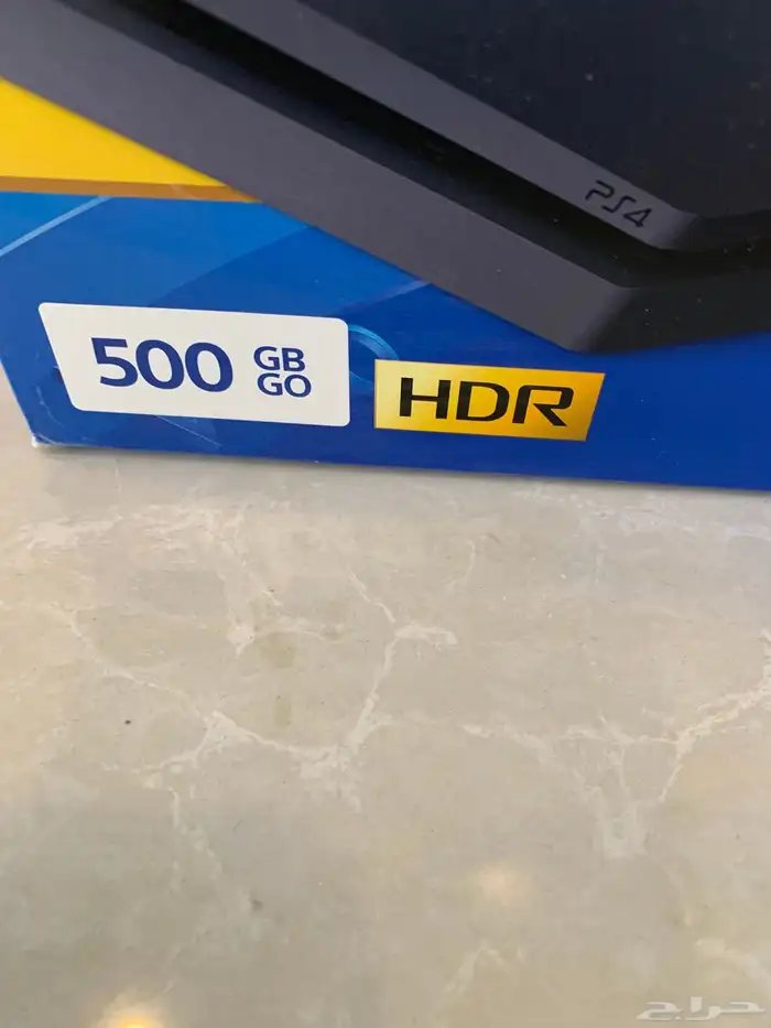 سوني 4 نظيف مع طاولة دركسون 3