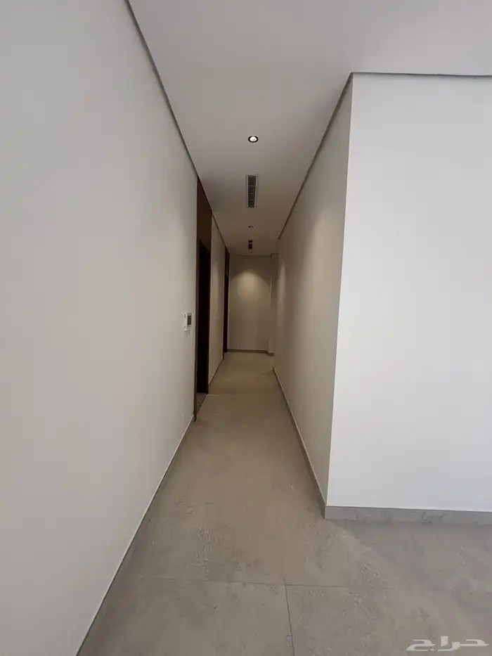 للإيجار شقة فاخرة في ارقى احياء جدة 9