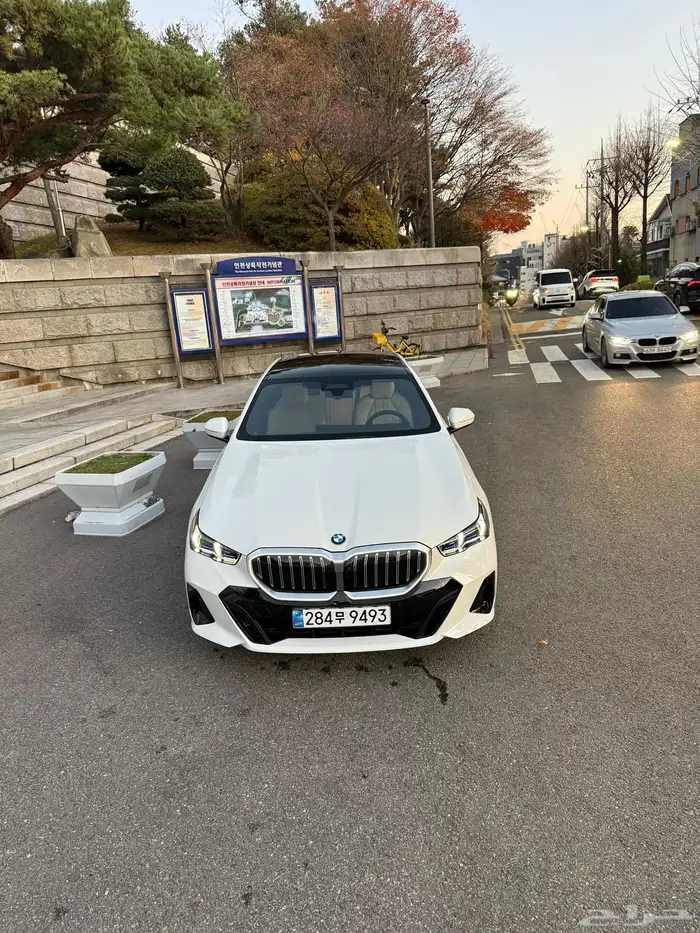 بي ام دبليو 520i 4