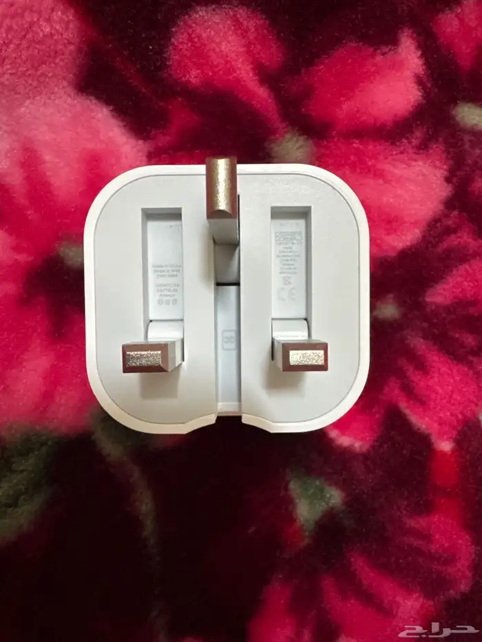 شاحن ايفون 16 برو ماكس 1