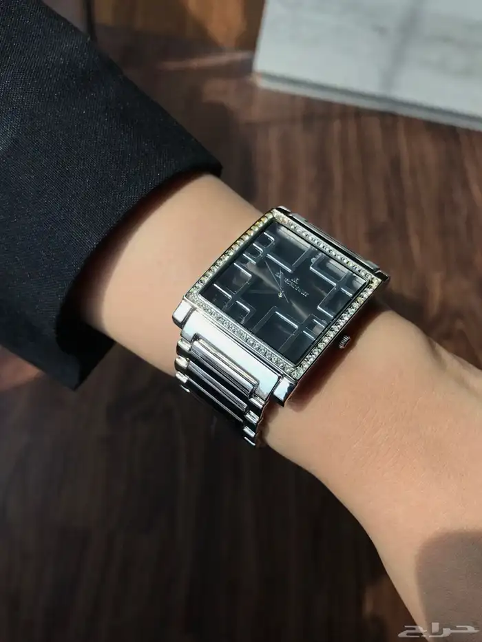 ساعات 50 ريال ضد الماء 9