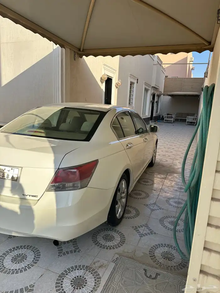 للبيع هوندا اكورد 2008 1