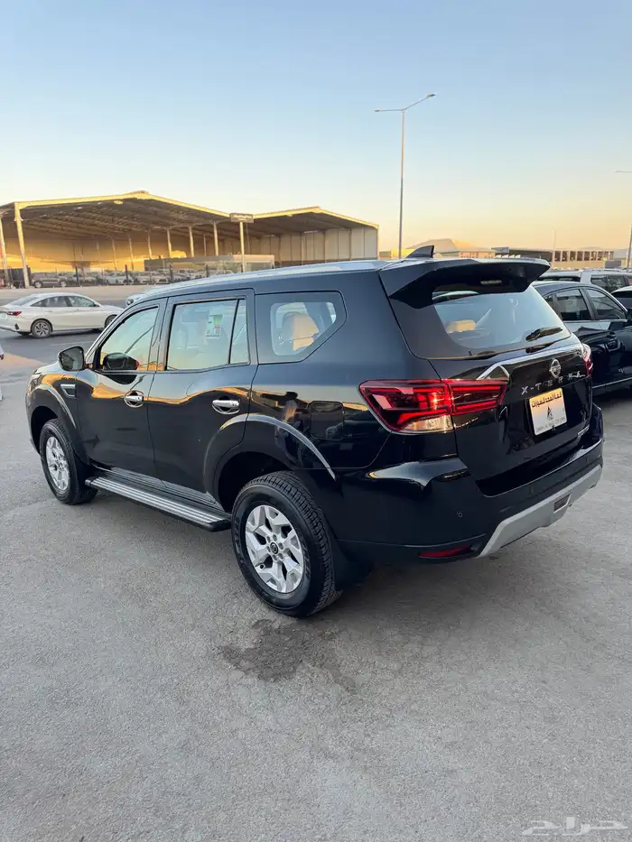 نيسان اكسترا 2023 تيتانيوم- نص فل - دبل - في حالة الوكاله 3