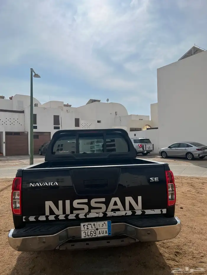 نيسان نافارو 6