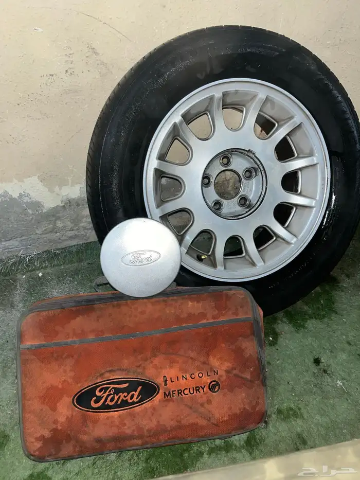 جنط فورد 98-99 اصلي نظيف وشنطة طوارئ 0