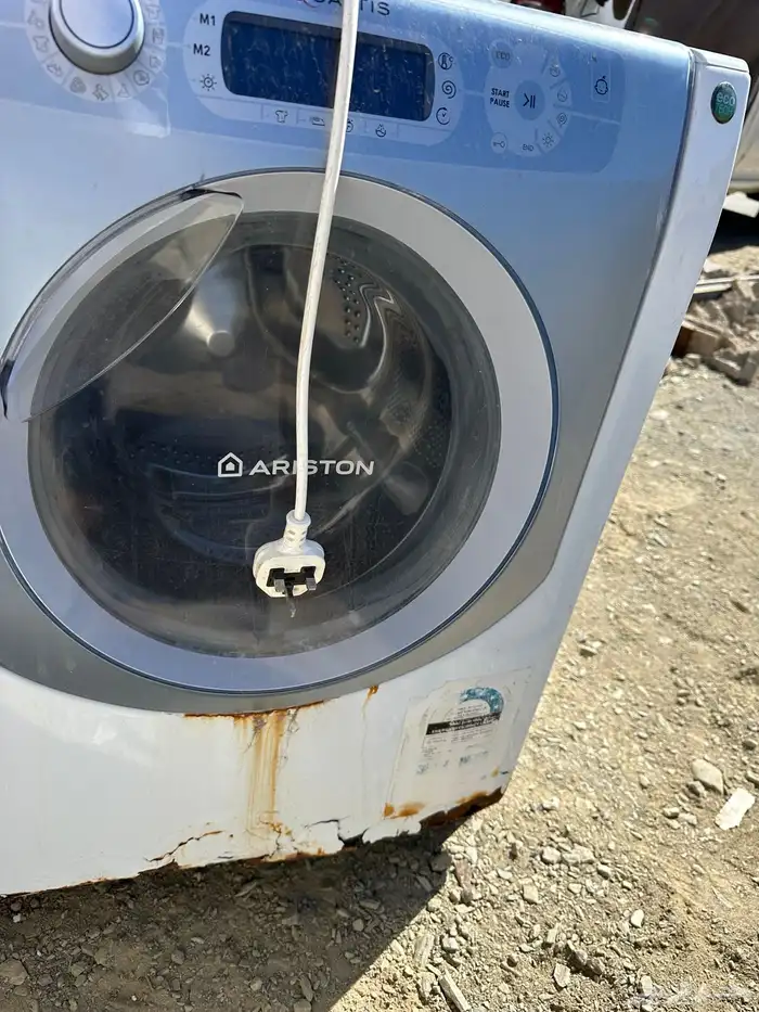 لوحة تحكم   كمبيوتر غسالة ملابس اريستون 3