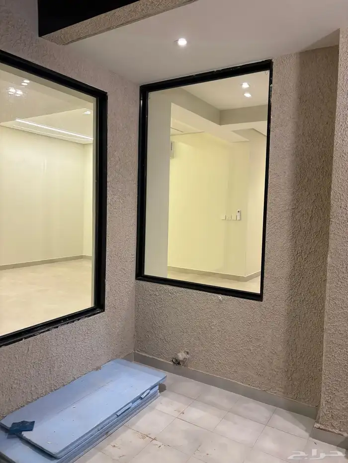 دور ارضي حي الروضه للايجار ويوجد شقتين فوق 0