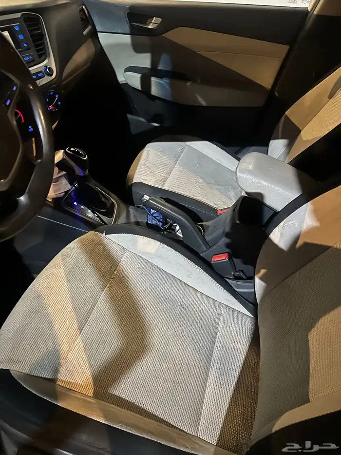 اكسنت 2020 للبيع 1