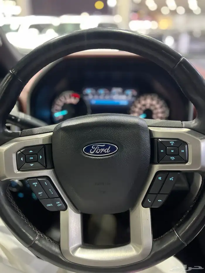 فورد F150. 2020فل كامل بلاتينيوم 6سلندر تون تيربو ماشي60الف 9