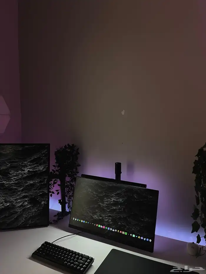 شاشة قيمنق 24 0