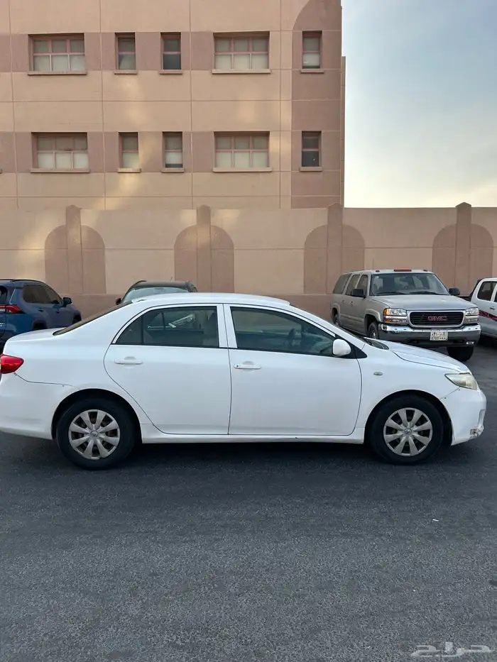 للبيع تويوتا كورولا 2013 6