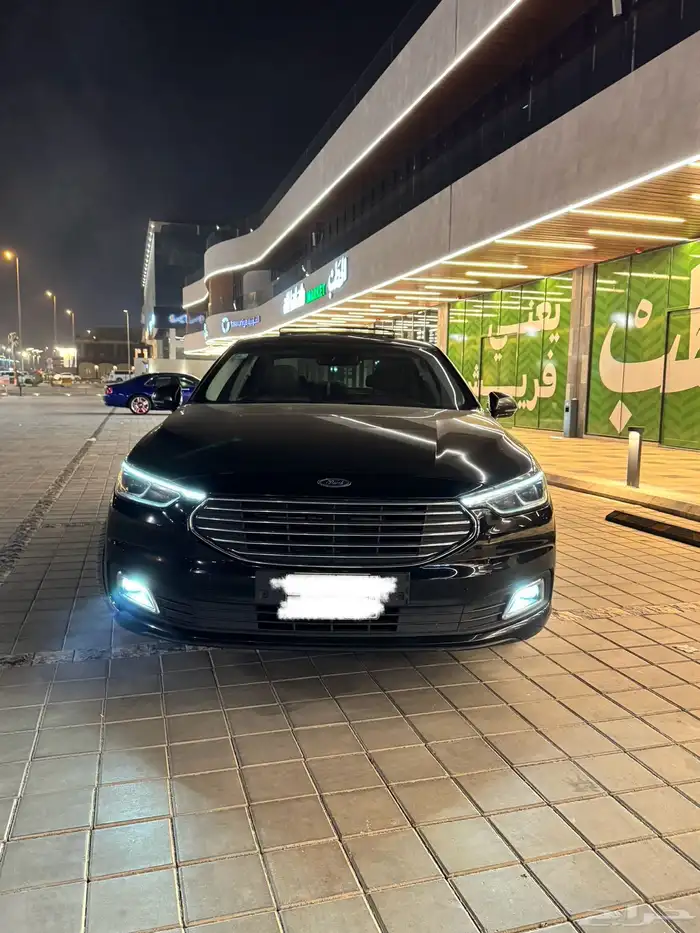 فورد تورس 2022 اسود 1