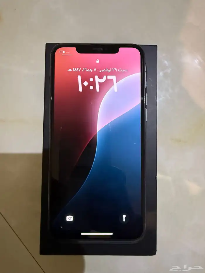 ايفون 11 برو ماكس شبه جديد 0