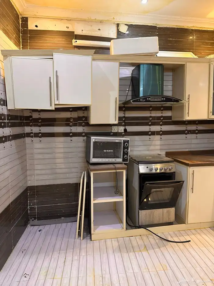 اثاث مستخدم مطبخ فرن دواليب 0