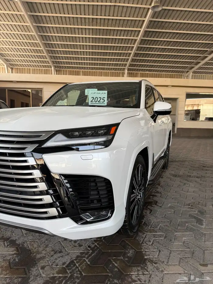 لكزس BB LX600 موديل 2025 سعودي 9