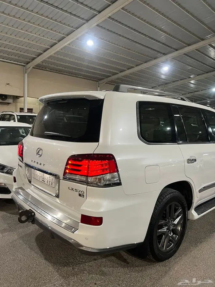 لكزس LX570 ممشى قليل 2015 وكاله نضيف ب الحيل 34