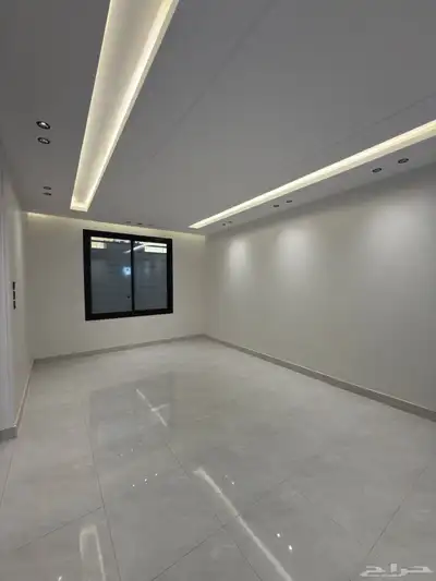 للبيع دور أرضي بتصميم روف 6 غرف خلف أسواق العثيم بالمحالة index