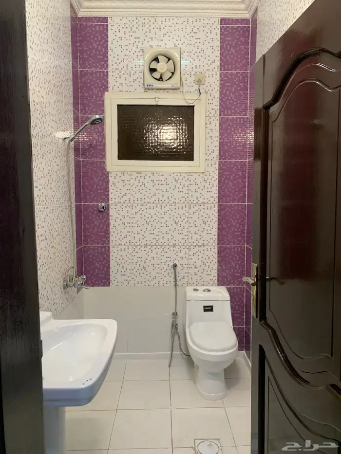 شقة للايجار بالمدينة المنورة حي العزيزية 15