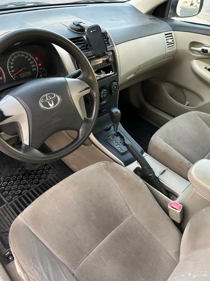 للبيع تويوتا كورولا 2013 13