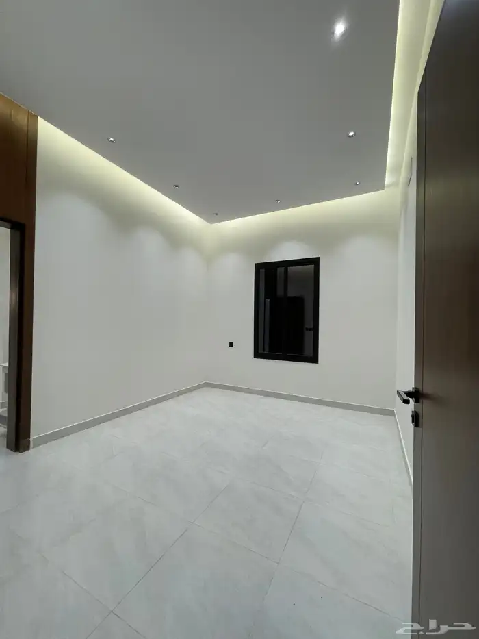 للبيع شقه روف علوي المحاله 4