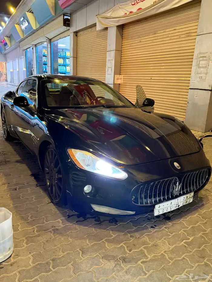 مازراتي جراند توريزمور اس 4.7 2012 المكينة الحمراء مصدومة 7