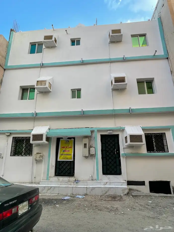 شقة للايجار 5 غرف مجدده 0