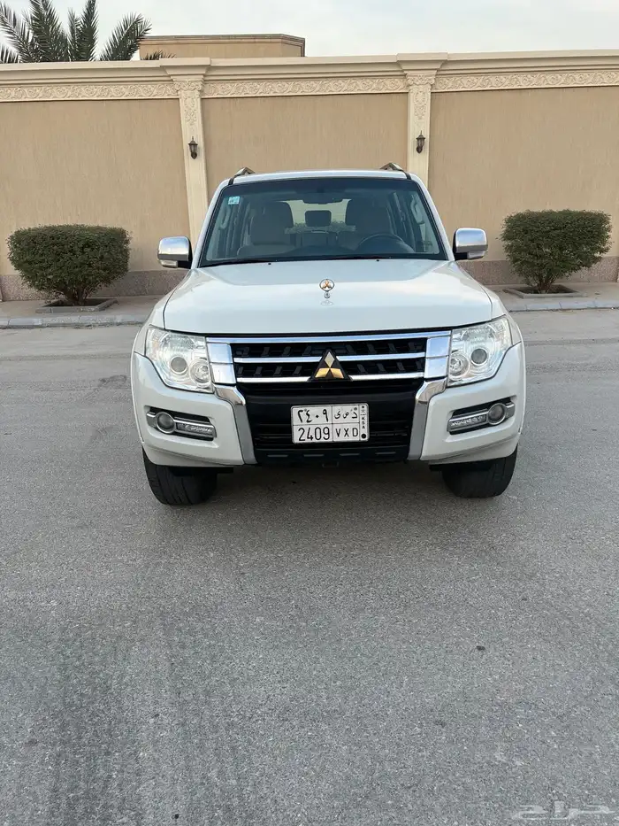 باجيرو 2018 علامه ذهبيه اعلى فئه 3