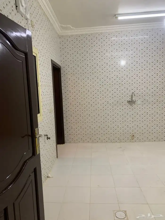 شقة للايجار بالمدينة المنورة حي العزيزية 9