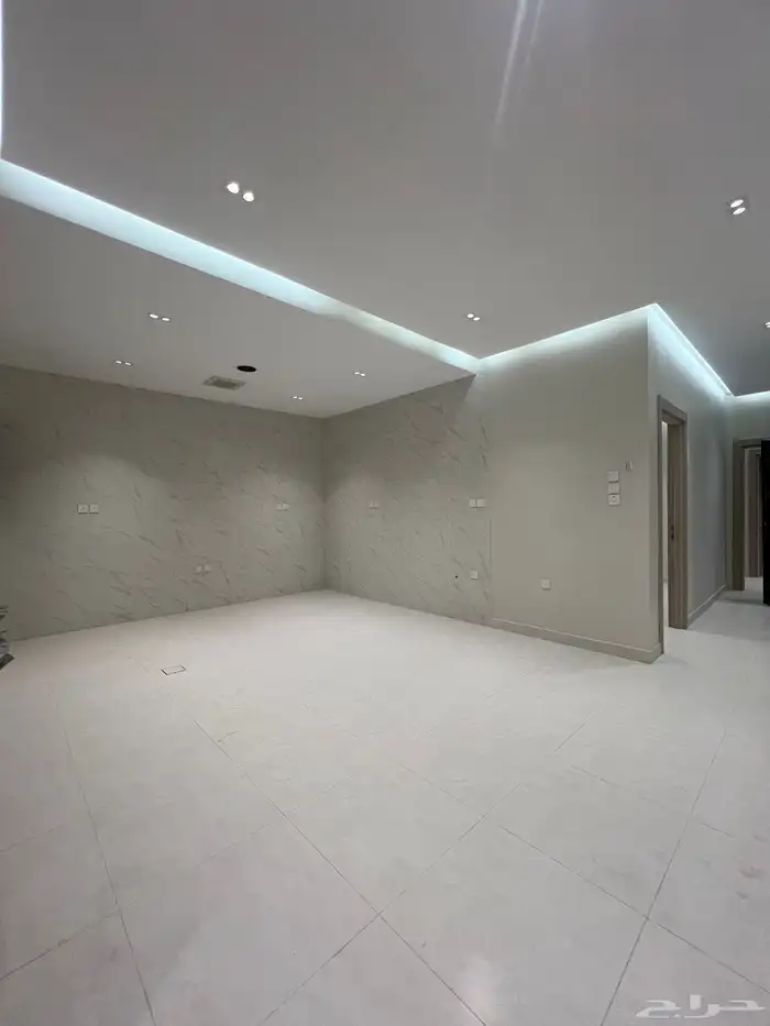 شقة تمليك بمكيفات جديدة و بتشطيب مميز (560 الف) 1