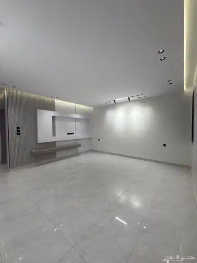 للبيع دور أرضي بتصميم روف 6 غرف خلف أسواق العثيم بالمحالة index