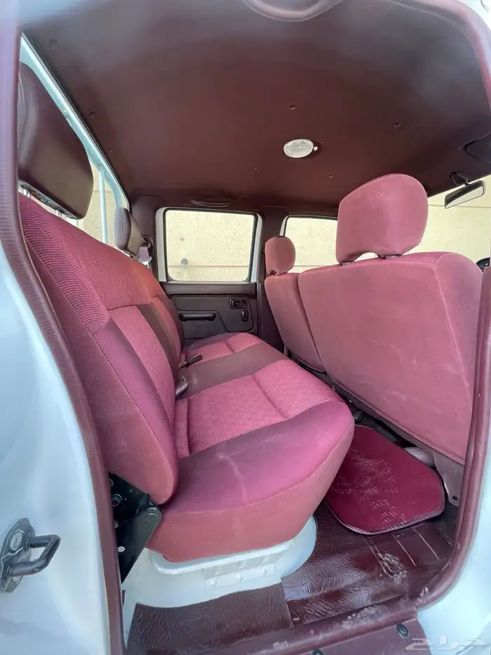 نيسان- ددسن-2013-غمارتين- GL-بنزين- بدون دبل- مخزن 27