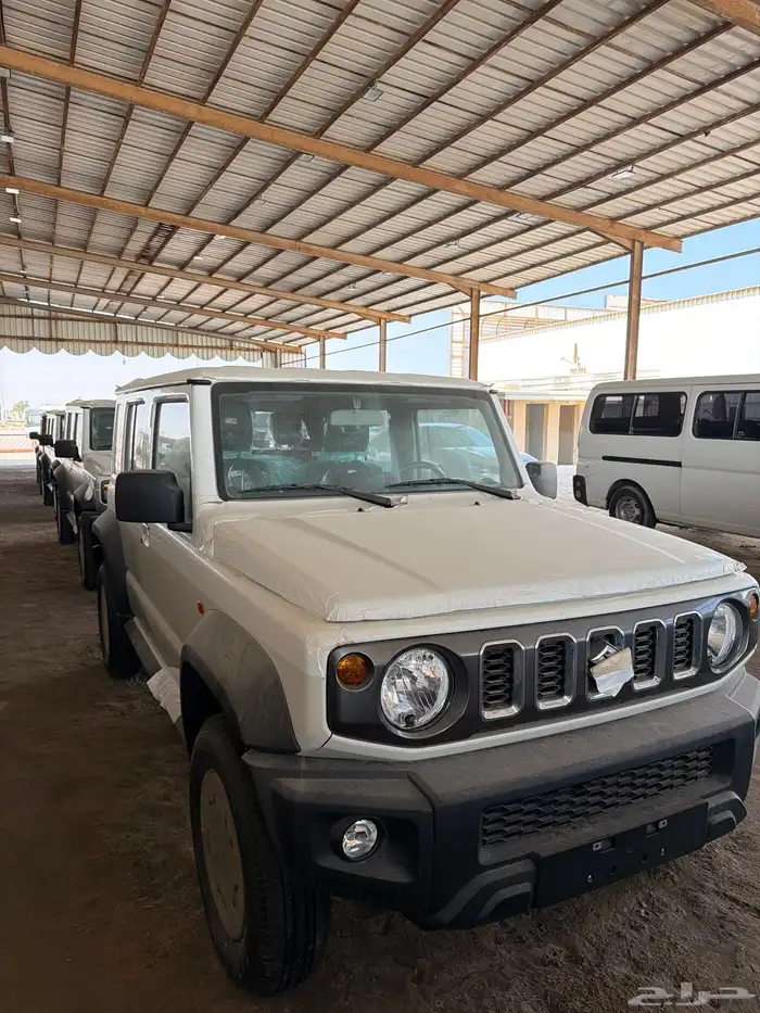 سوزوكي جمني 2026 قير عادي5ابواب ب 81900 عرض شامل ضريبة ابيض 2