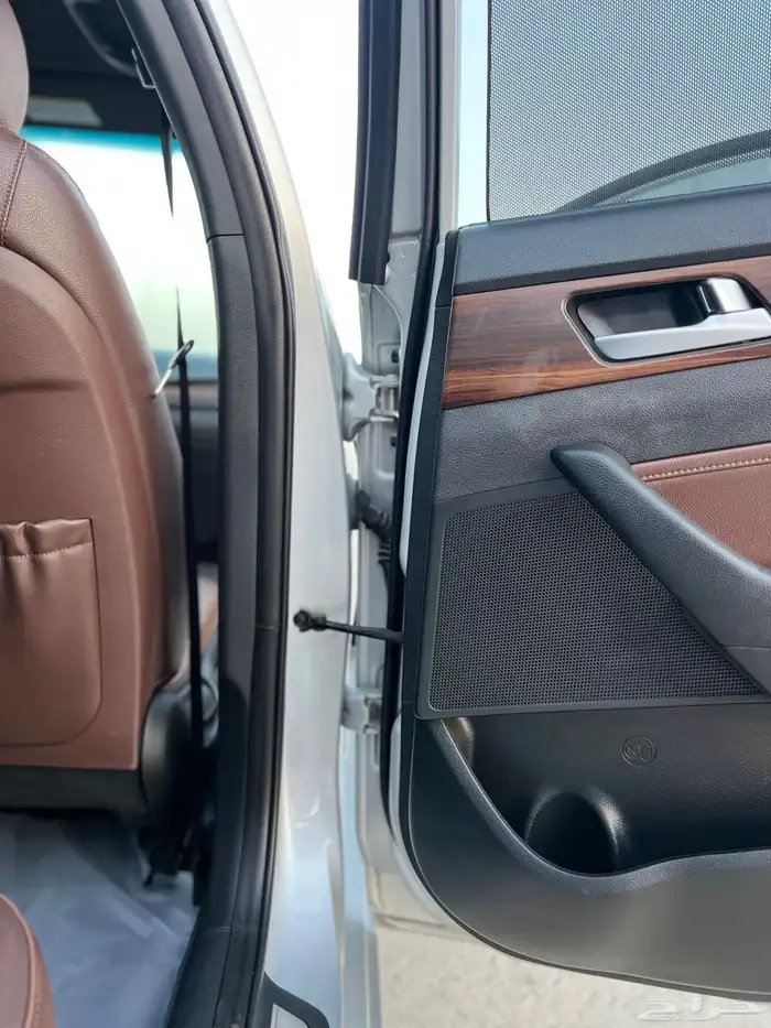 سوناتا سمارت فضي نظيف جدا  للمستخدم 15