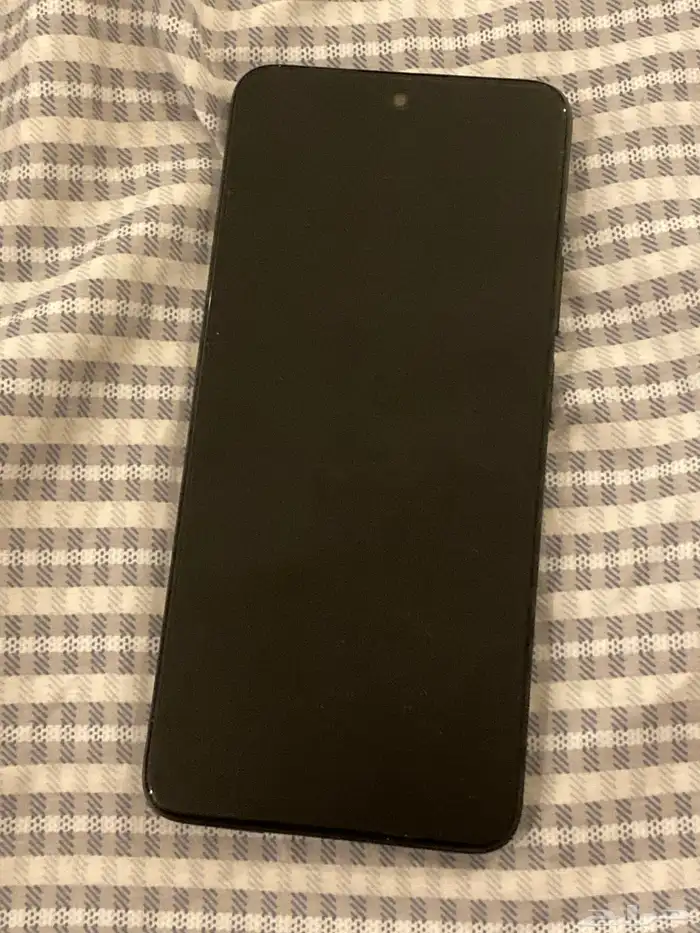 هونور x7d 5g استخدام اسبوع ونص للبيع نظيف جدا 0